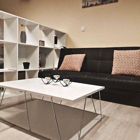 Aurora Apartment Artemida  Bagian luar foto