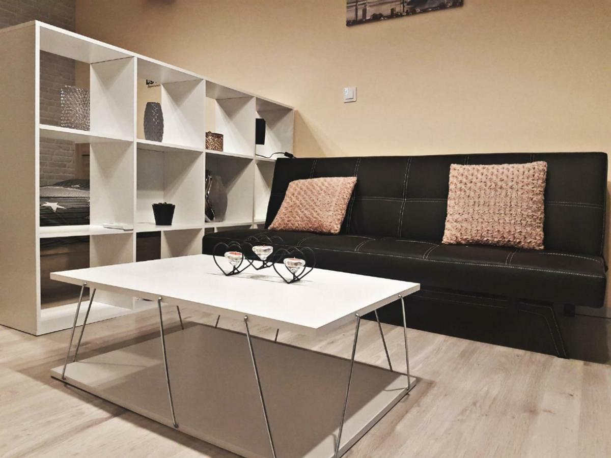 Aurora Apartment Artemida  Bagian luar foto